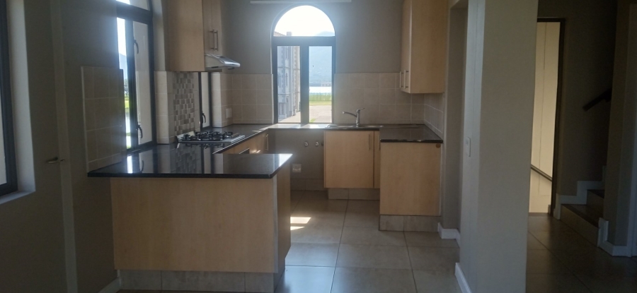 To Let 3 Bedroom Property for Rent in Ifafi North West